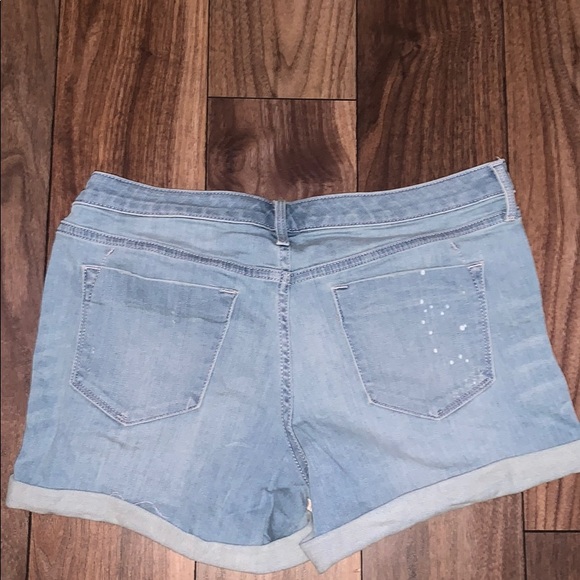 𝙼𝚊𝚜𝚜𝚒𝚖𝚘 𝚜𝚑𝚘𝚛𝚝𝚜-𝚖𝚒𝚍 𝚛𝚒𝚜𝚎 - Picture 2 of 3